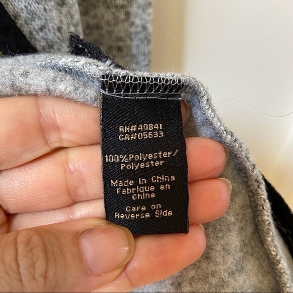 Wooly Bully Wear White Jacket with Black Contrast Trim Heather Gray Jacket NWOT - Picture 8 of 14